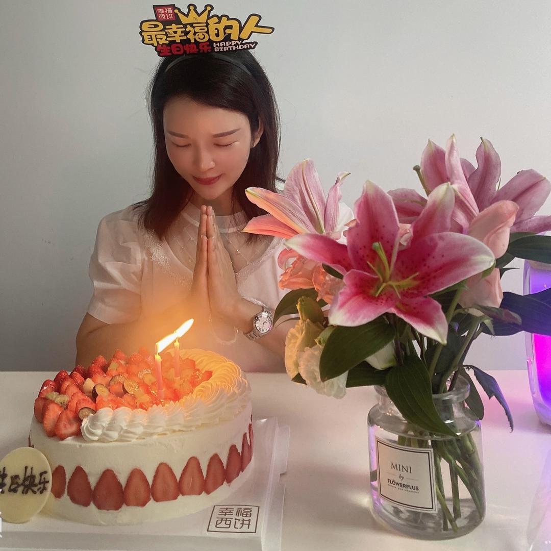 东哥和西妹