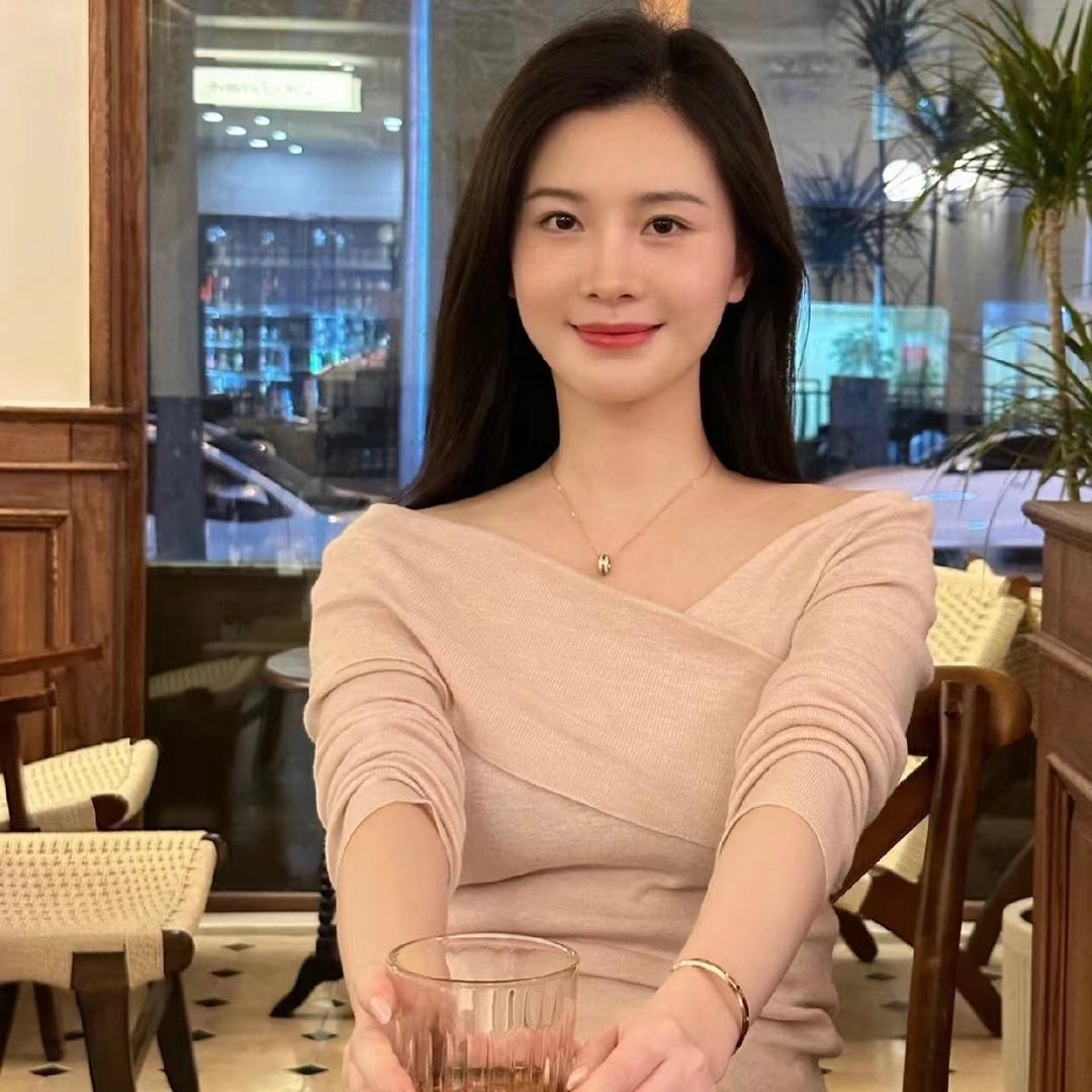 素素服饰店
