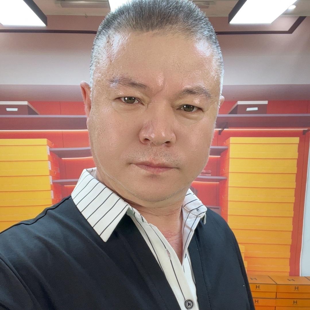 港澳通轻奢鞋业