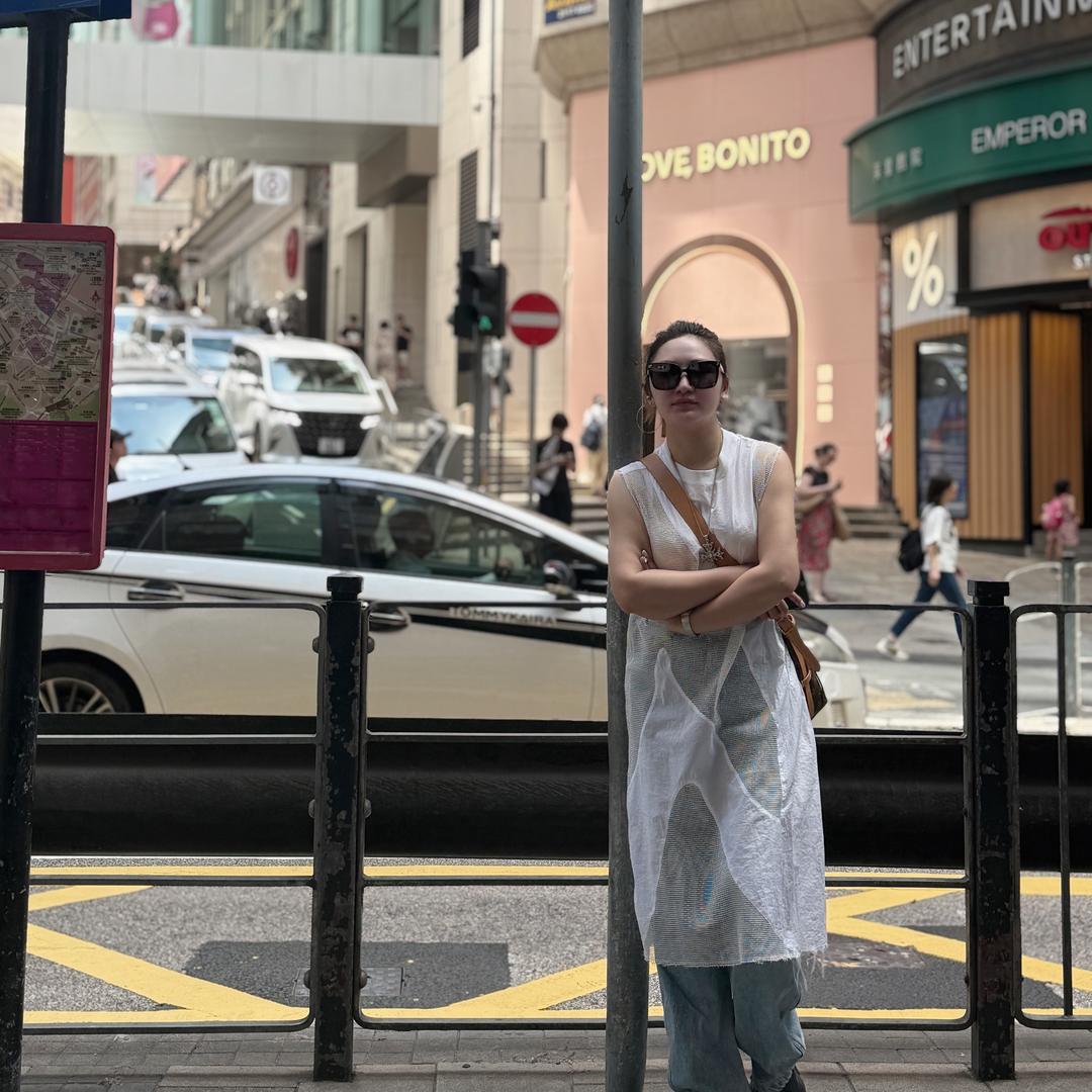 点儿都不性感的莽子。