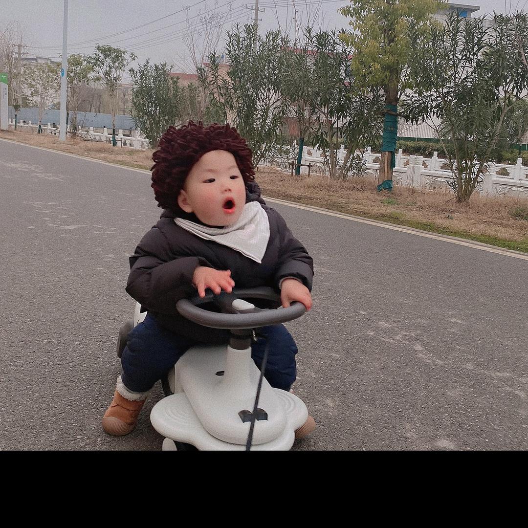 是雪糕弟弟呀