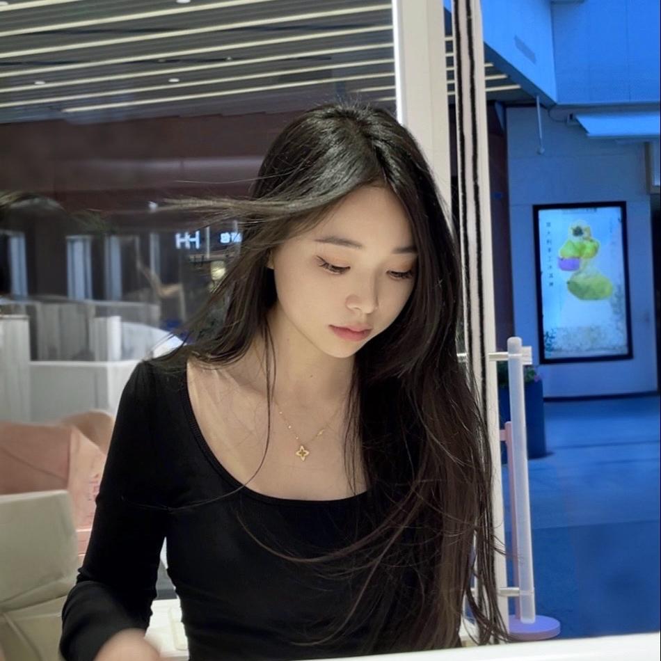 以央轻奢微胖女装