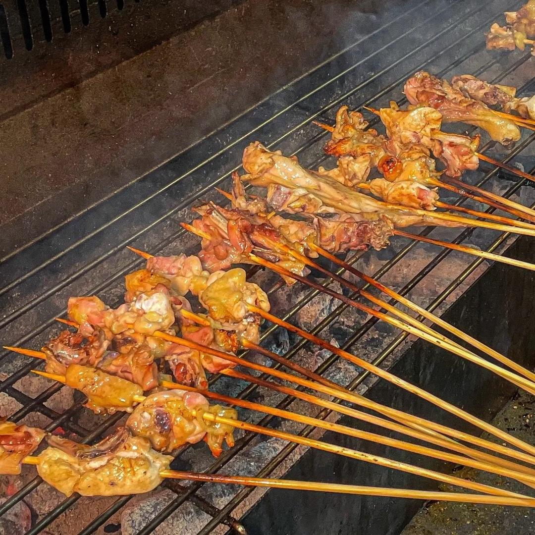 水东美食街 幺叔吊烧鸡 串烧鸡