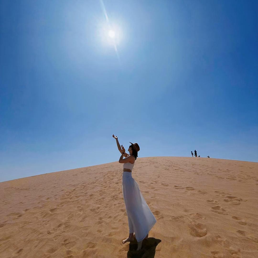 嘿～你头发乱了