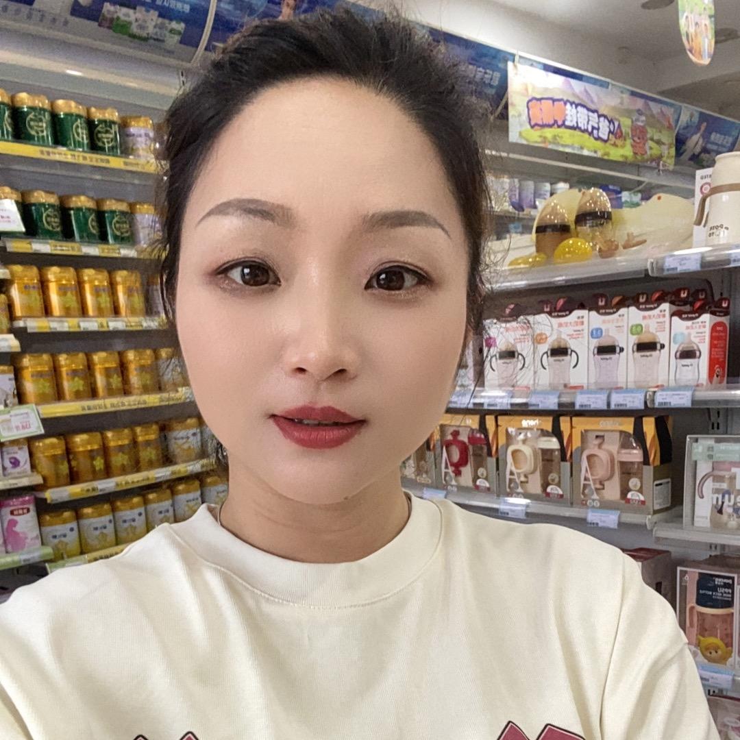 多哆宝母婴-霞姐姐