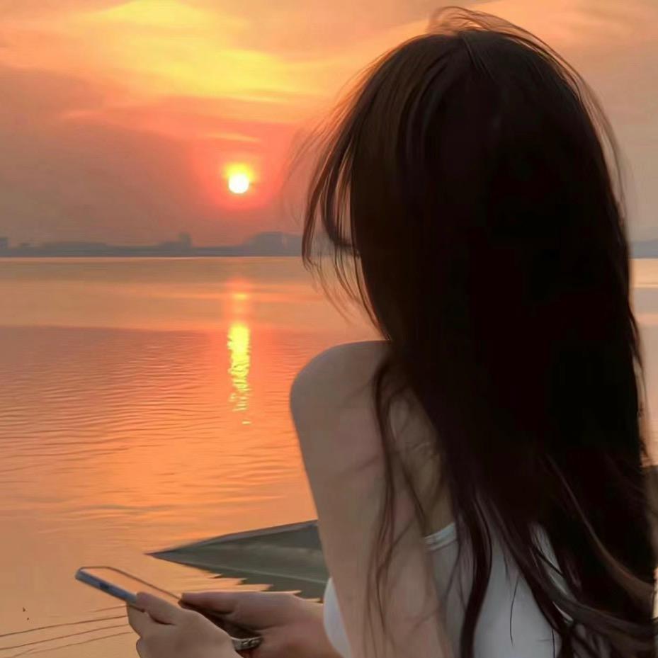 小何姐（半身裙）