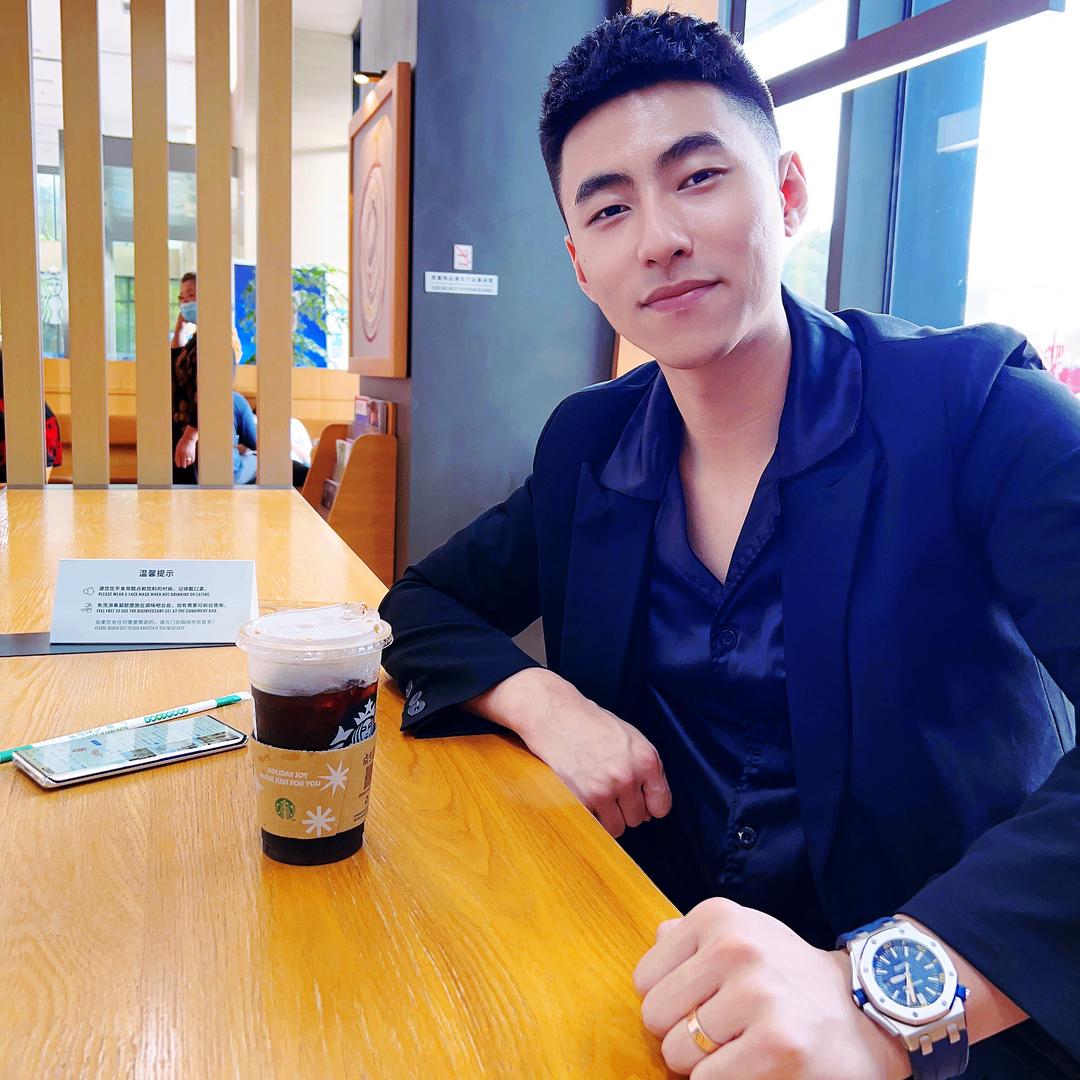 Tony女装批发