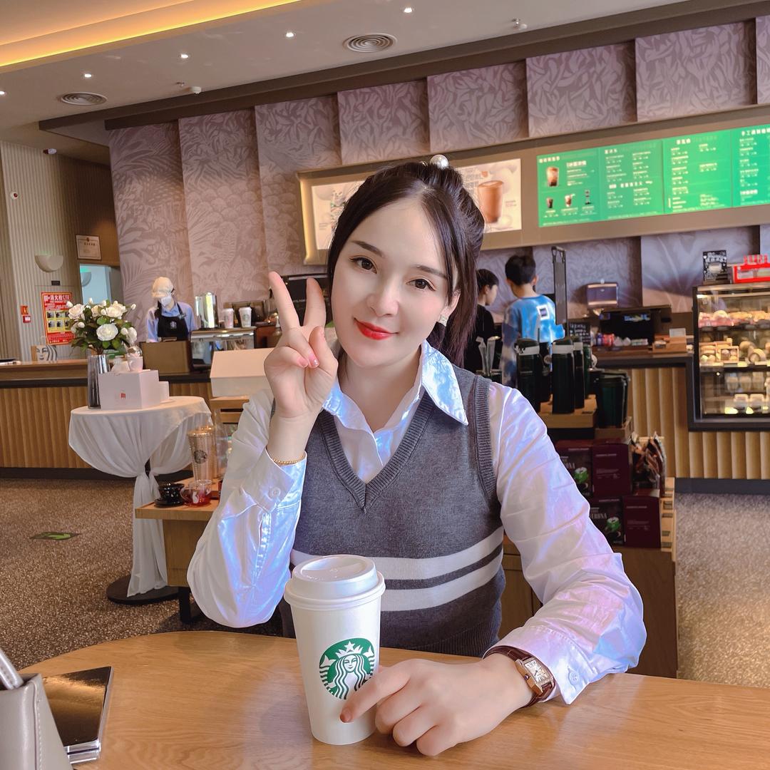 珊珊🎙️（下午18：50首播）