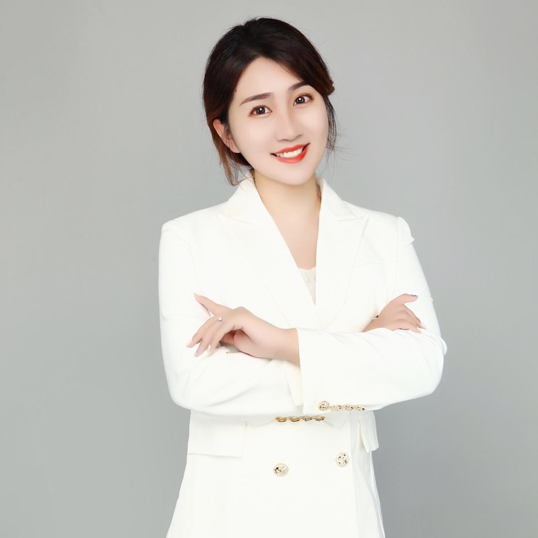 教唱歌的小李老师