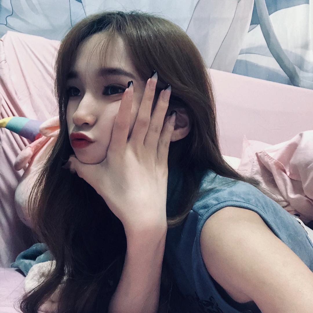 Y.🦋