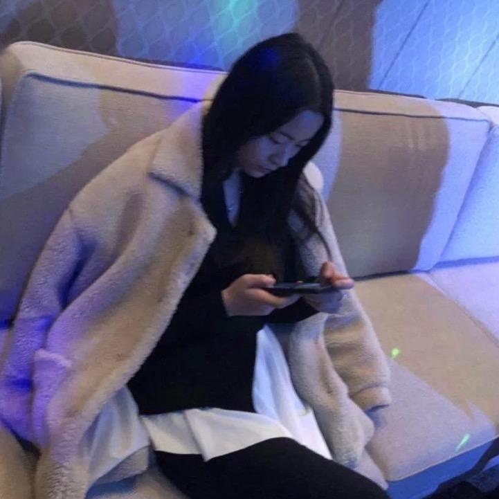 .阿妍