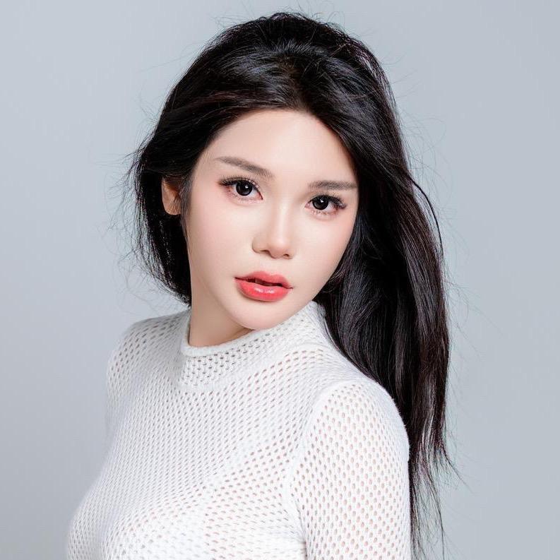 婷婷呀。