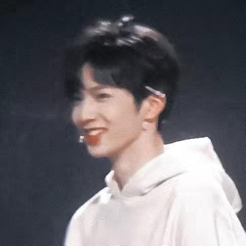 璐小鬼