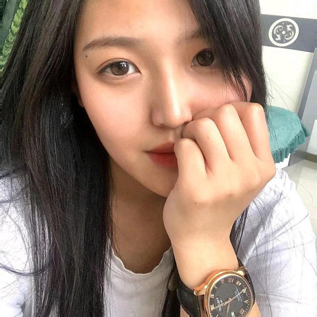 闫桑.