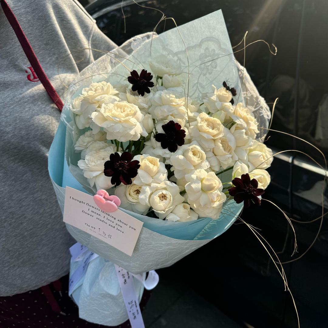 京口区The叶与花·是家花店