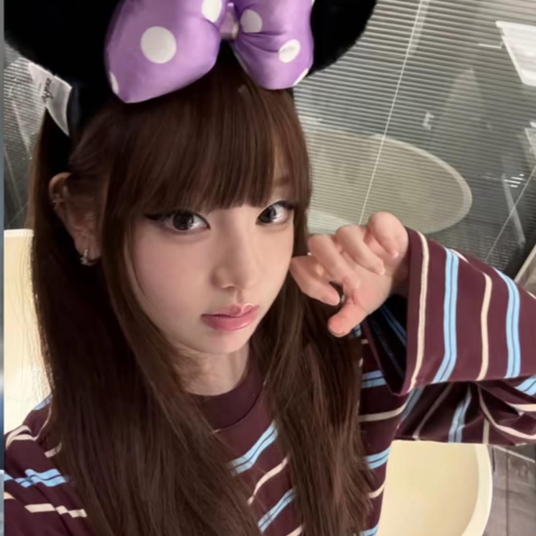 💋7
