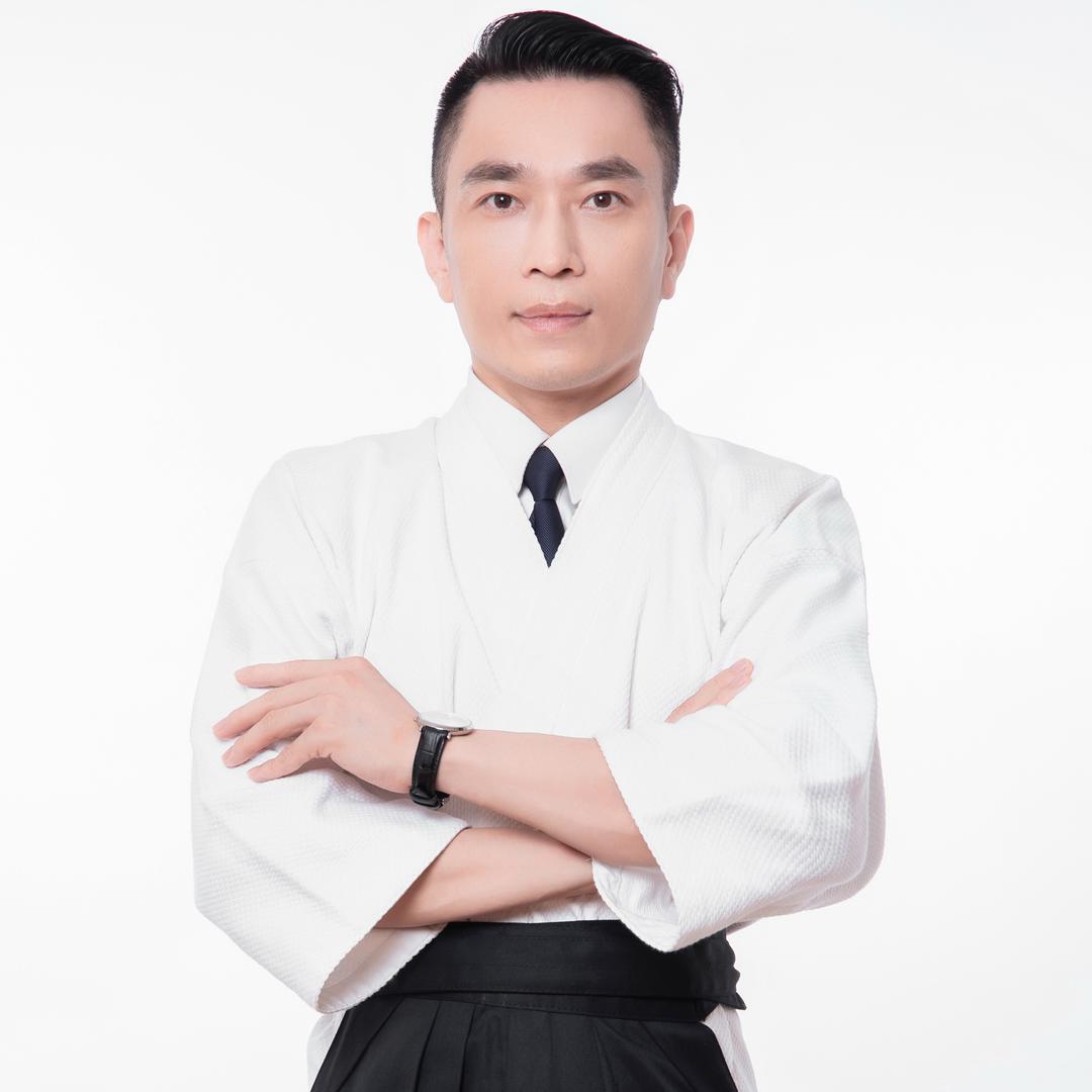 腰部康复锻炼文教练