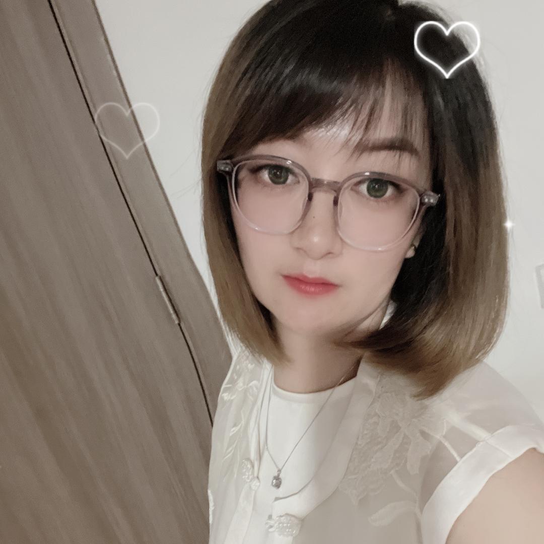 踮起脚尖吻住爱