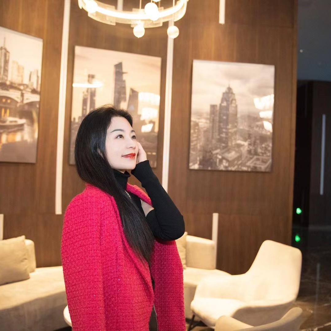 仪陇女装店刘锦 保时霓