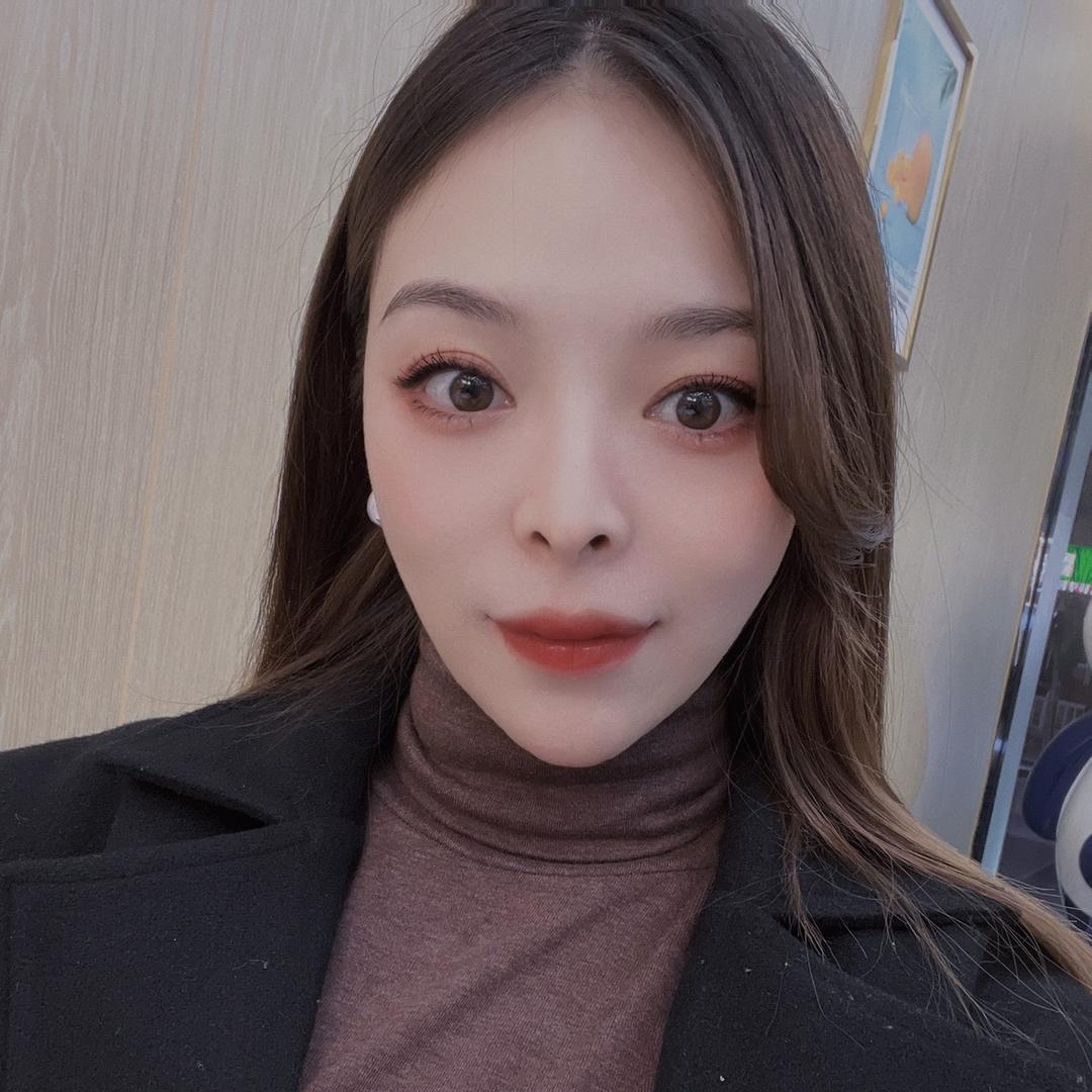 芳芳-