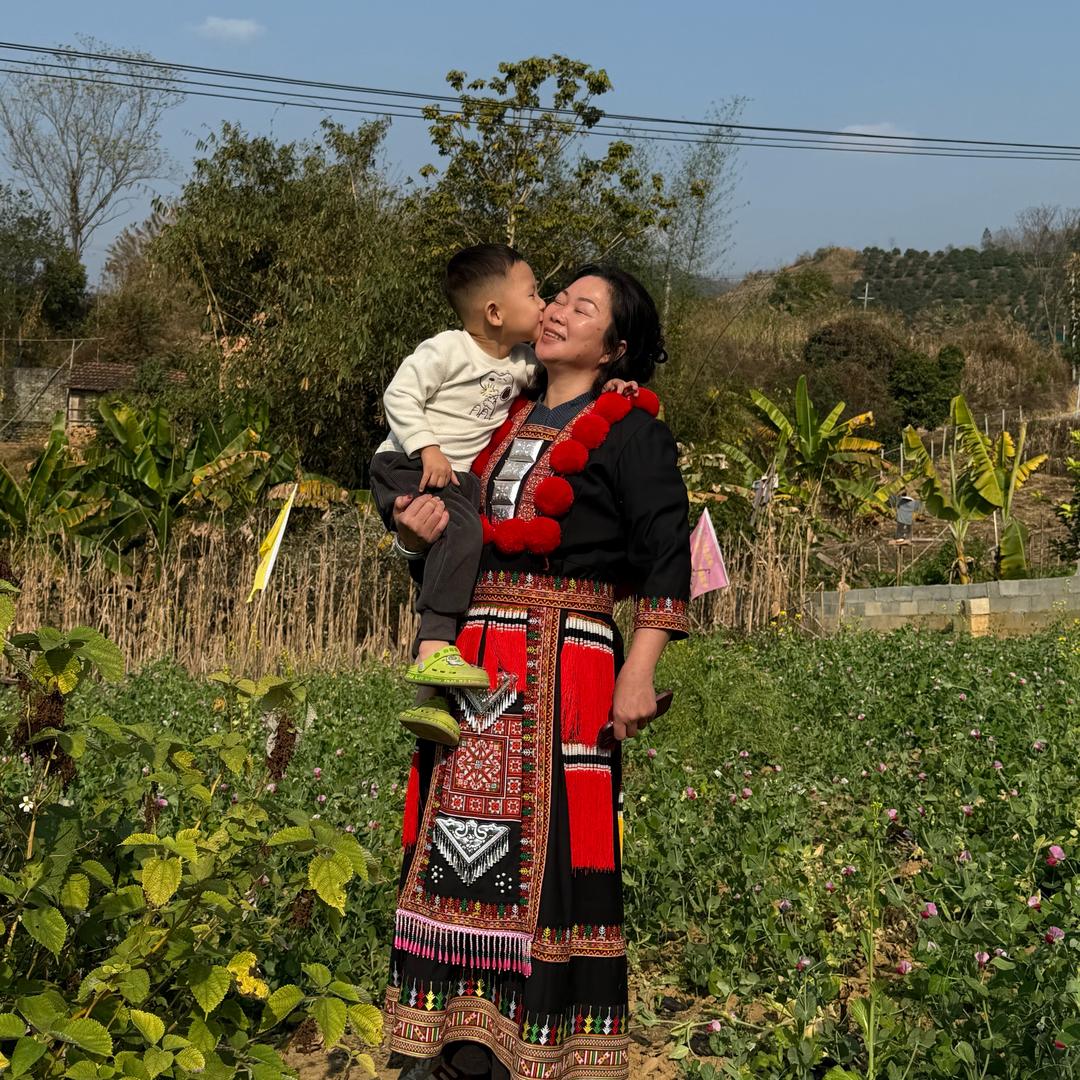 “，爱上冰红茶”