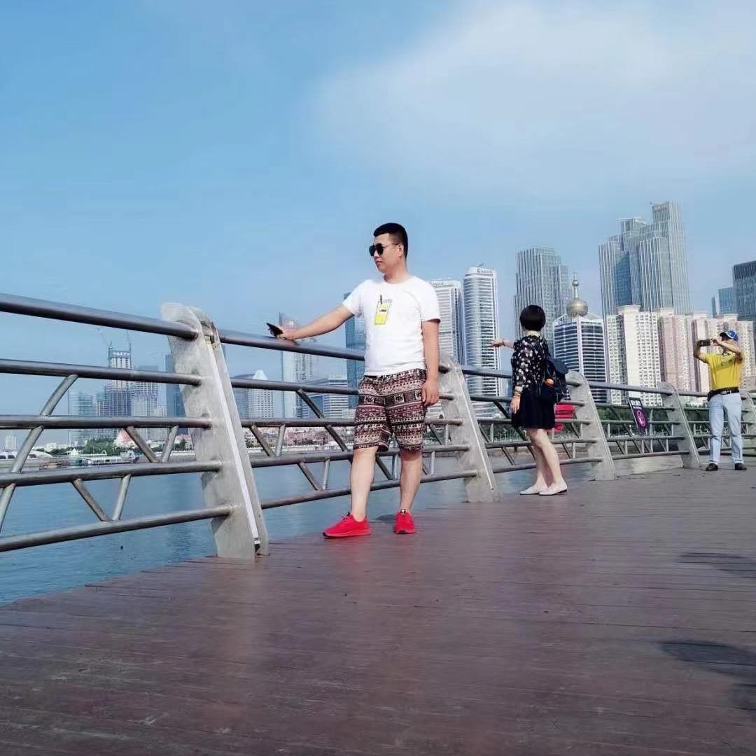 风与路人，
