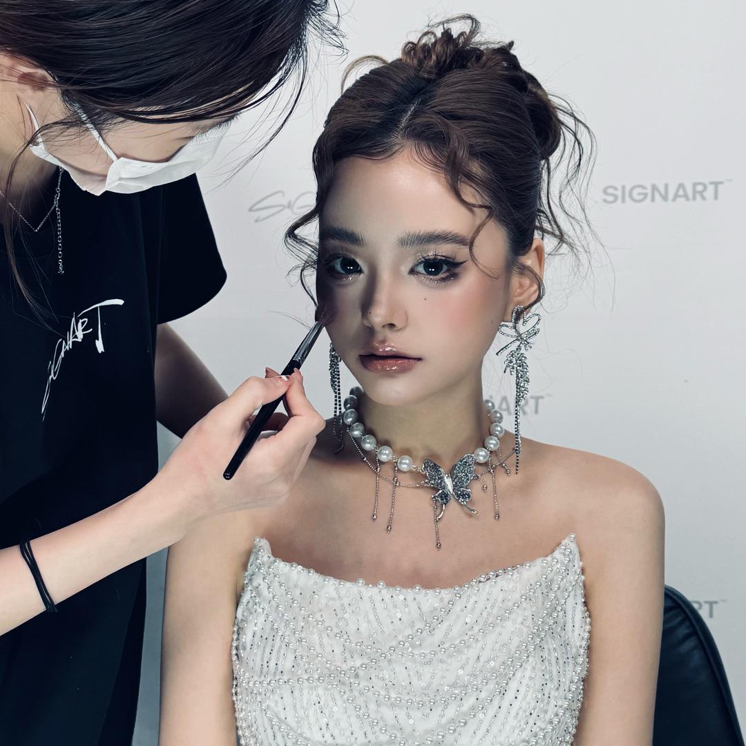 莆田化妆师_米粒