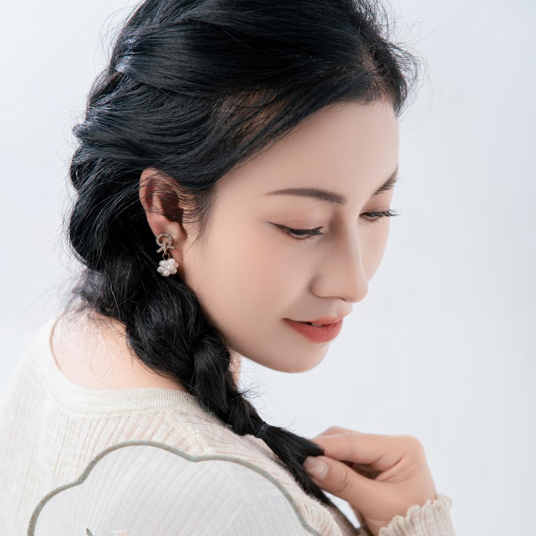 陆良轻源本草养生馆燕儿