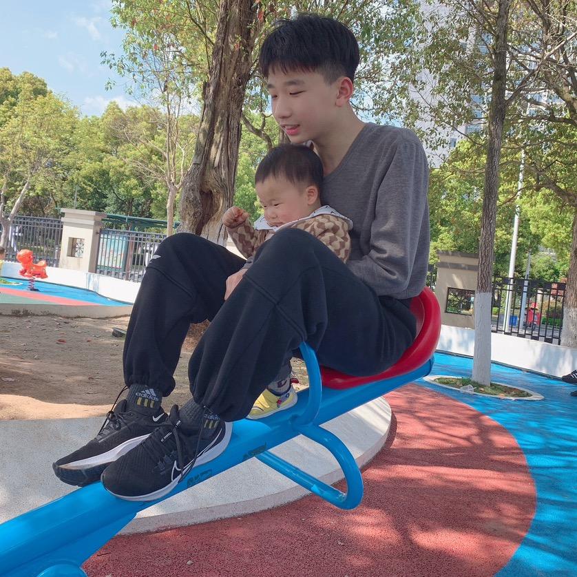 👄筱云