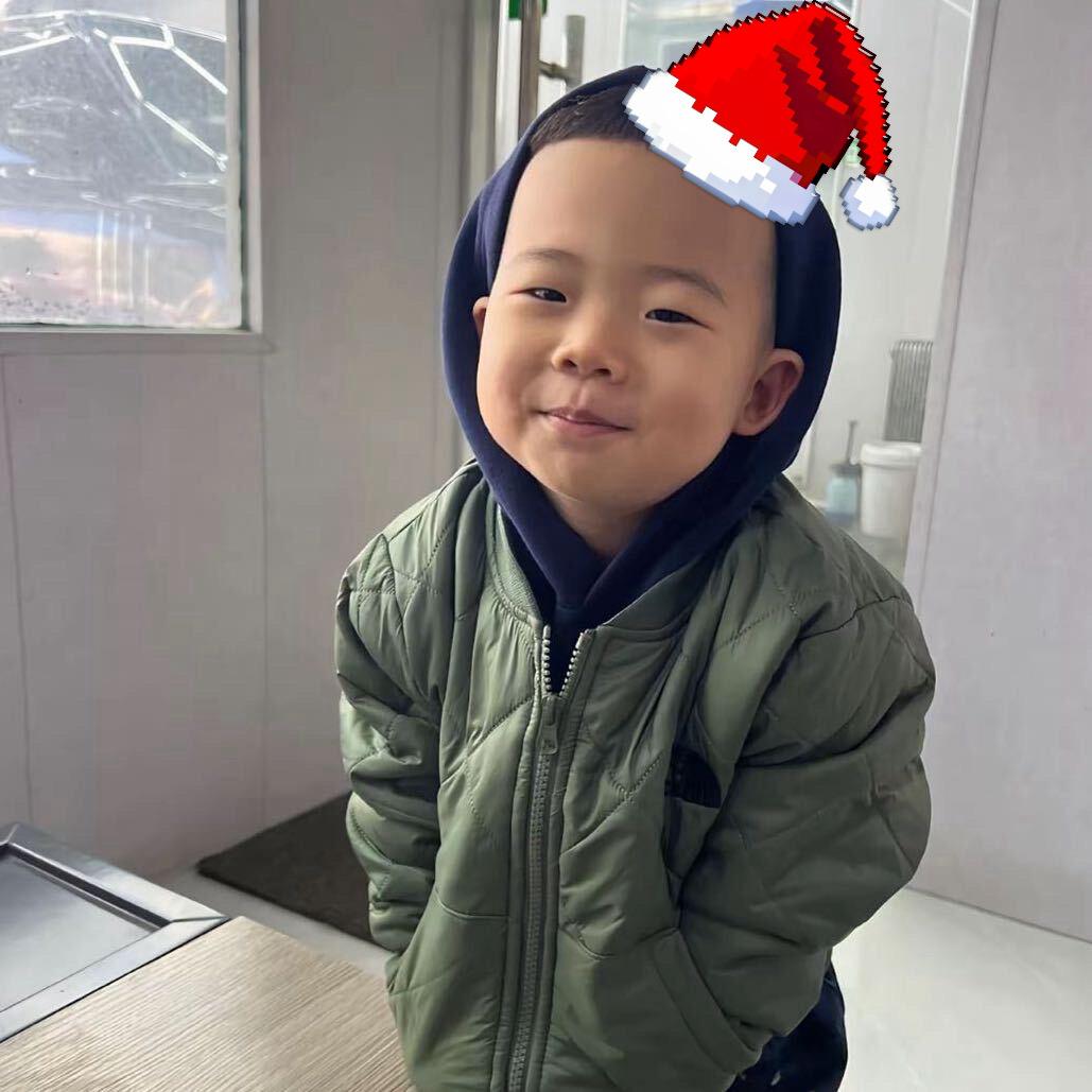凢凢