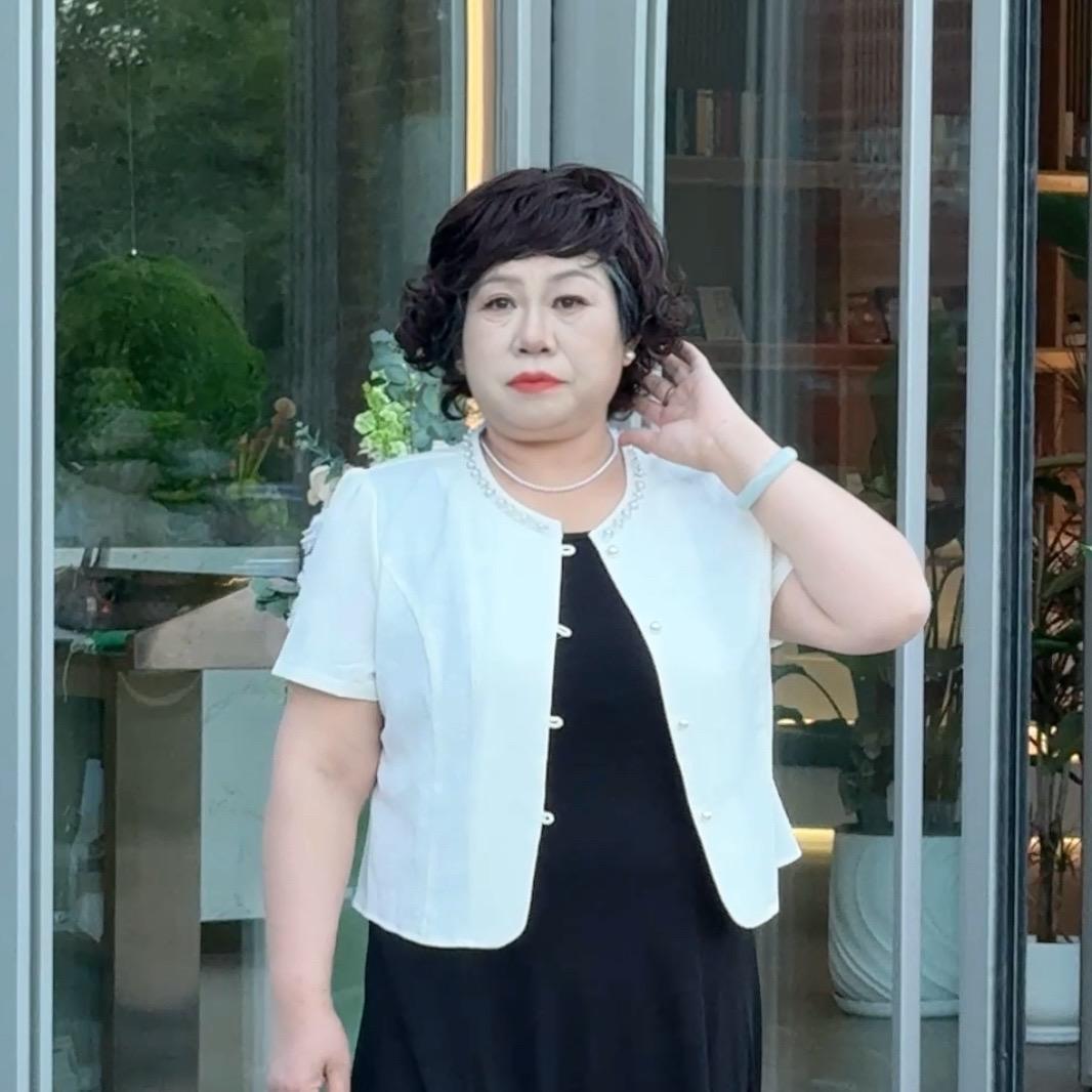 晨曦衣橱大小码集合店零售店