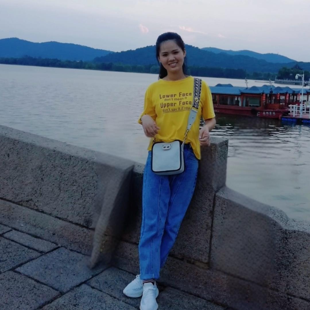 🐍🐍小姐姐