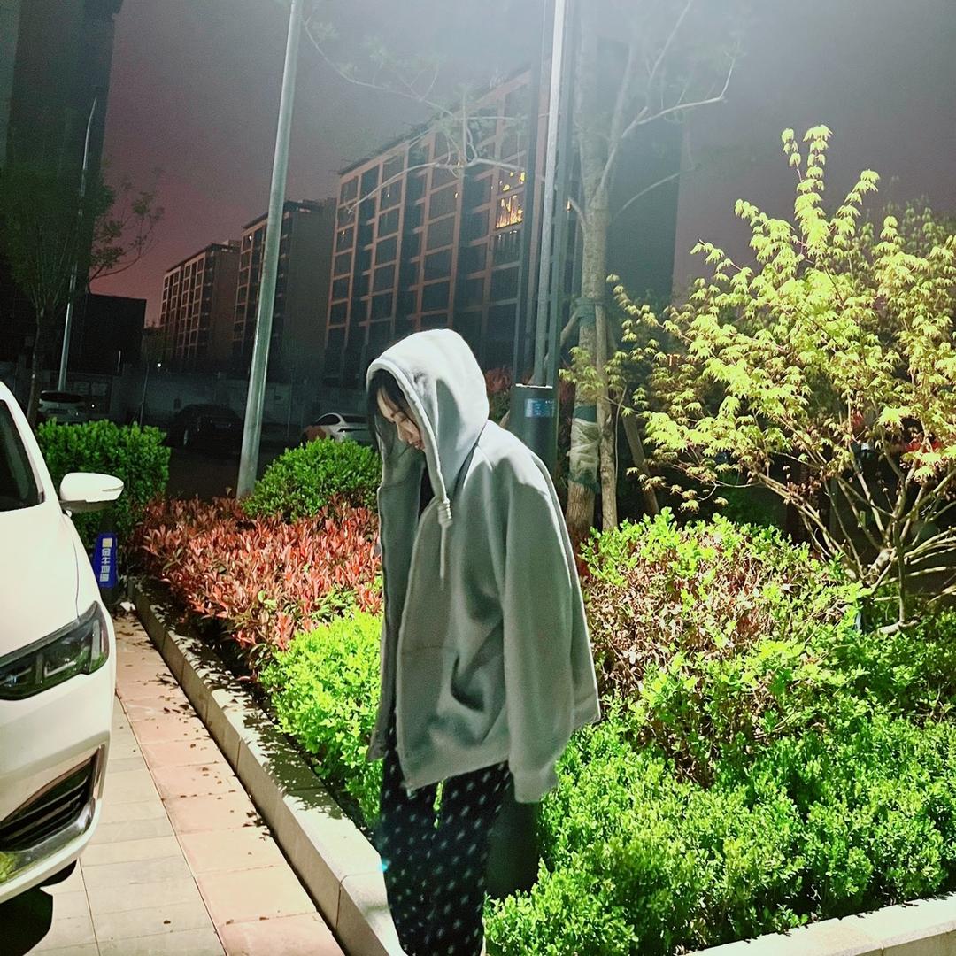 韩韩睡不醒.