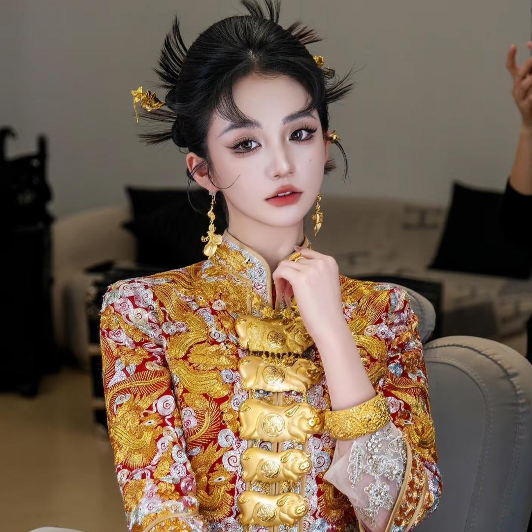 在宝应开婚纱店的美玲姐
