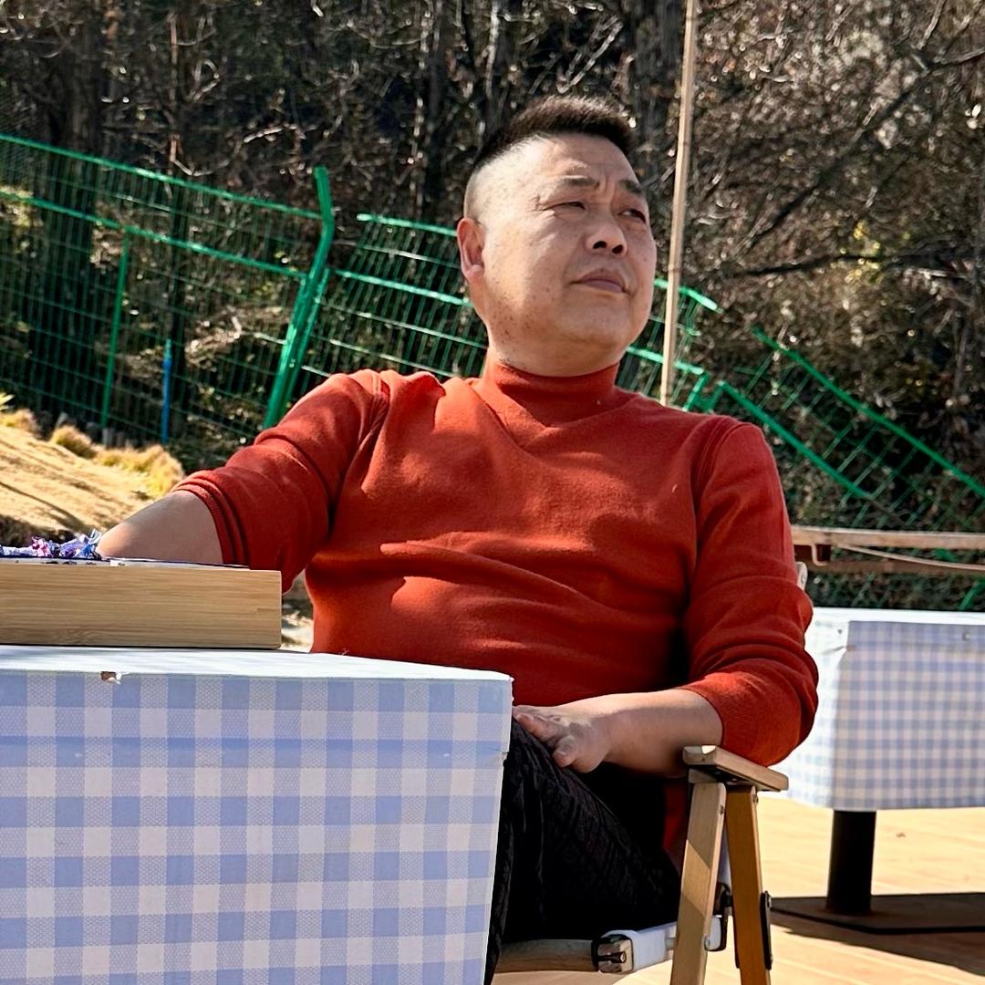 钢铁·大理如悦夏梦酒店