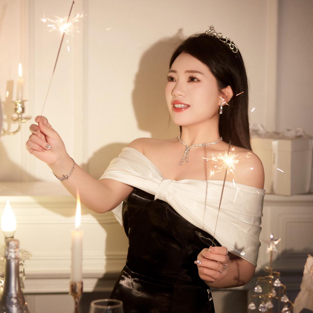 蕾蕾·养发馆老板娘