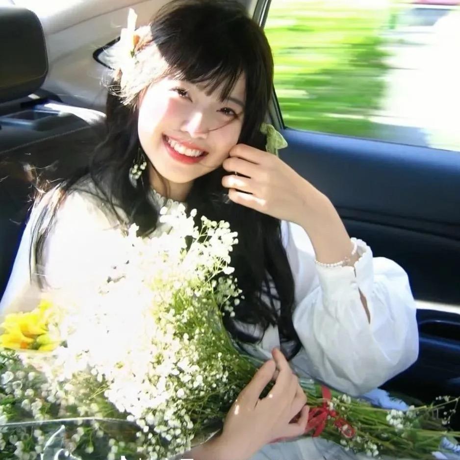 极简风胶囊衣橱