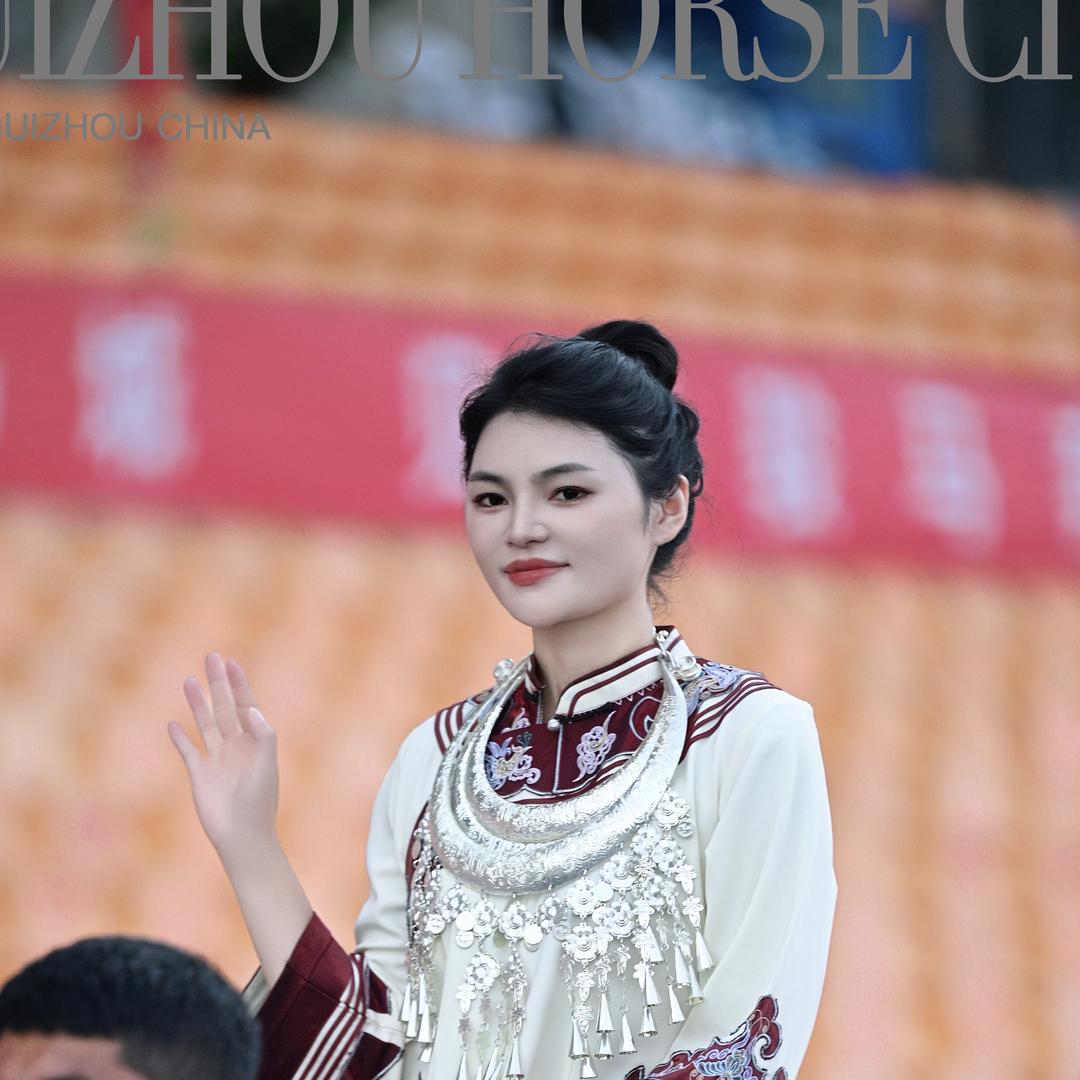 三都莉莉米诗萱