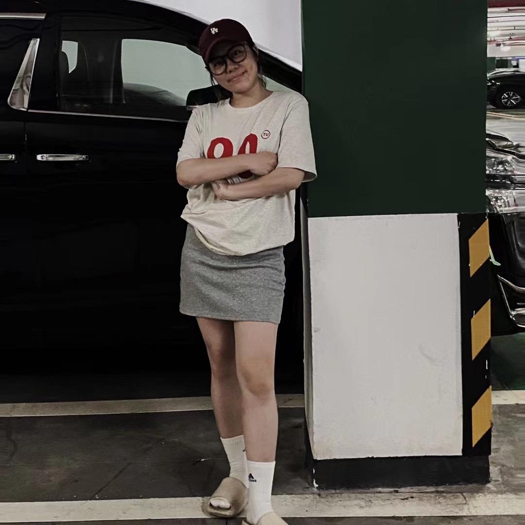 one one是化妆师呀