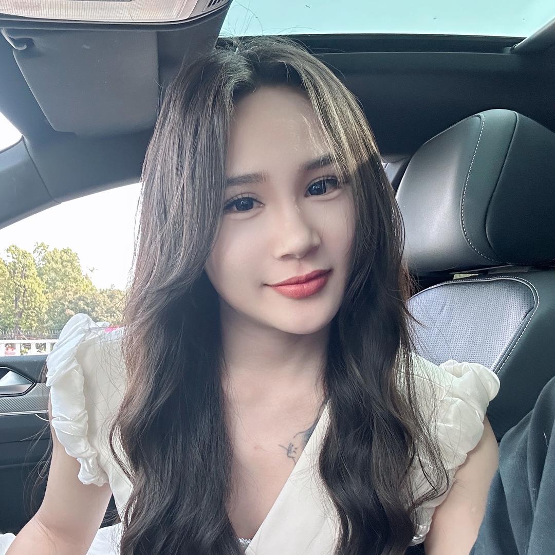 上蔡英磊雨婷美学馆