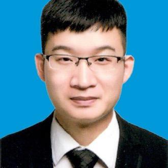 弹吉他的王会计