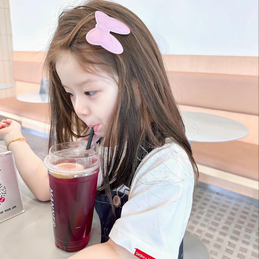 小小娜.