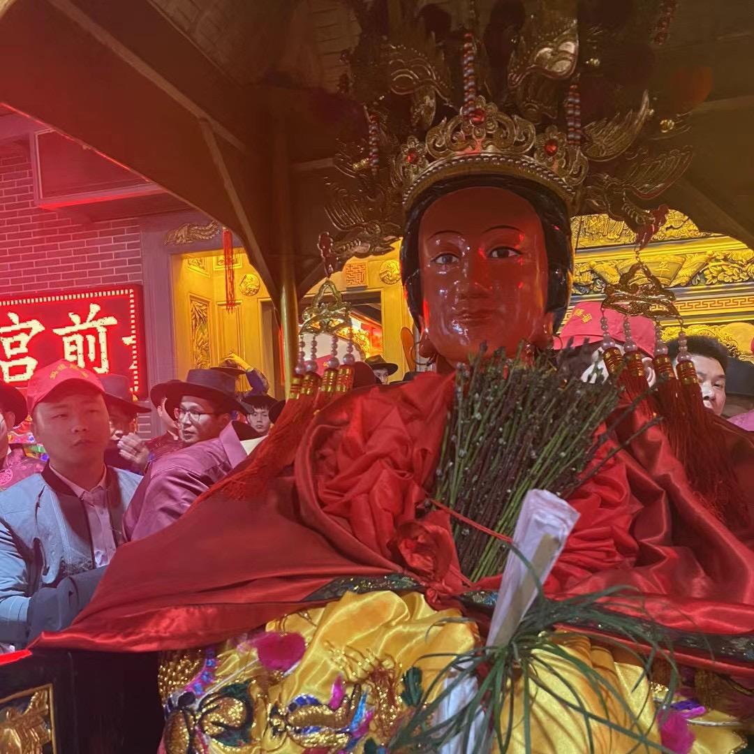 梅花大妈乩童，天🔥后💥聖⭐️母