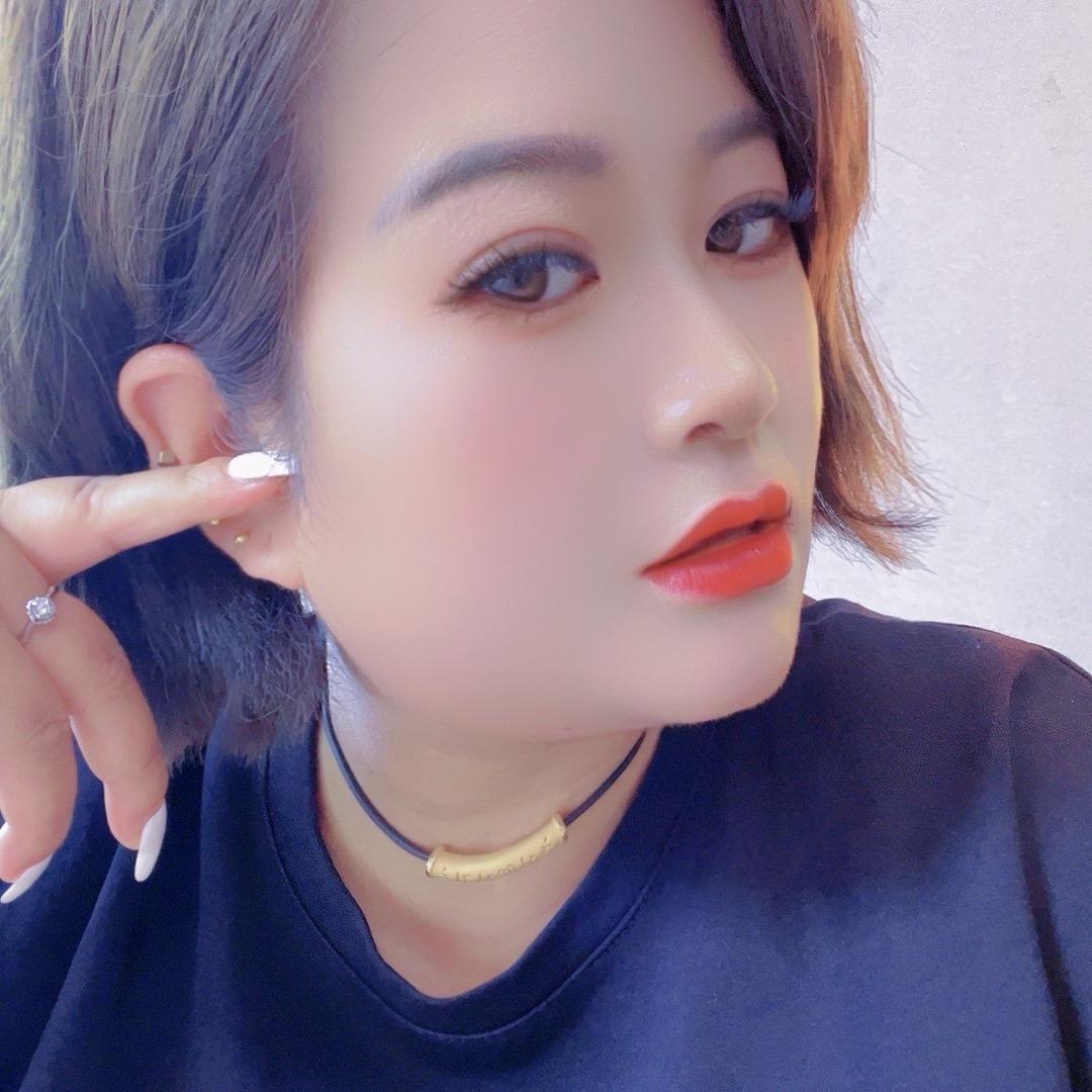 小魔女🧙‍♀️