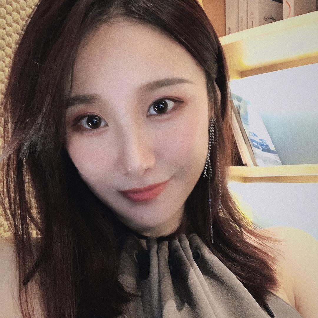 学姐vivi（郑州脱单）