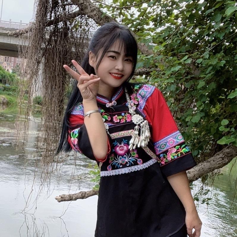 花妹妹（苗族）