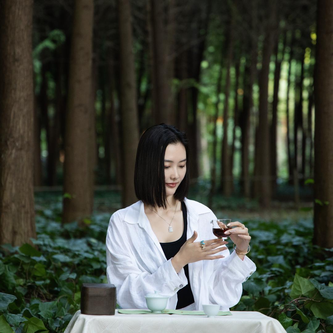 律雅