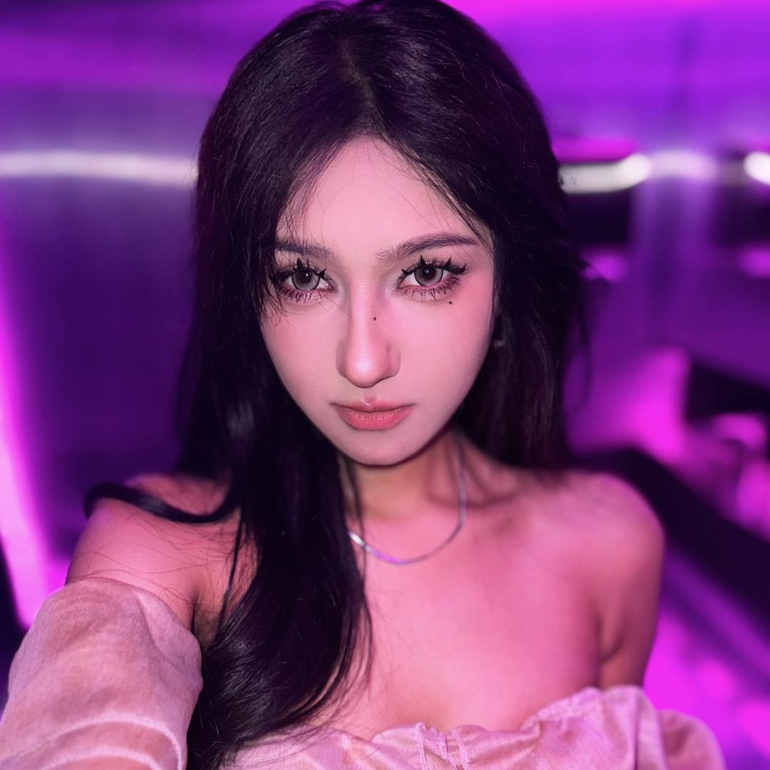 丽爱跳舞 ᴸᴵ