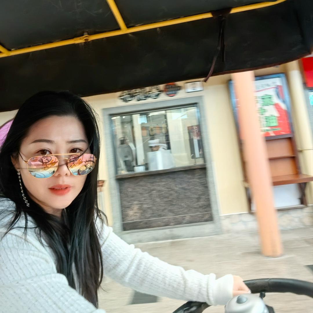 陪你闲聊的李老板