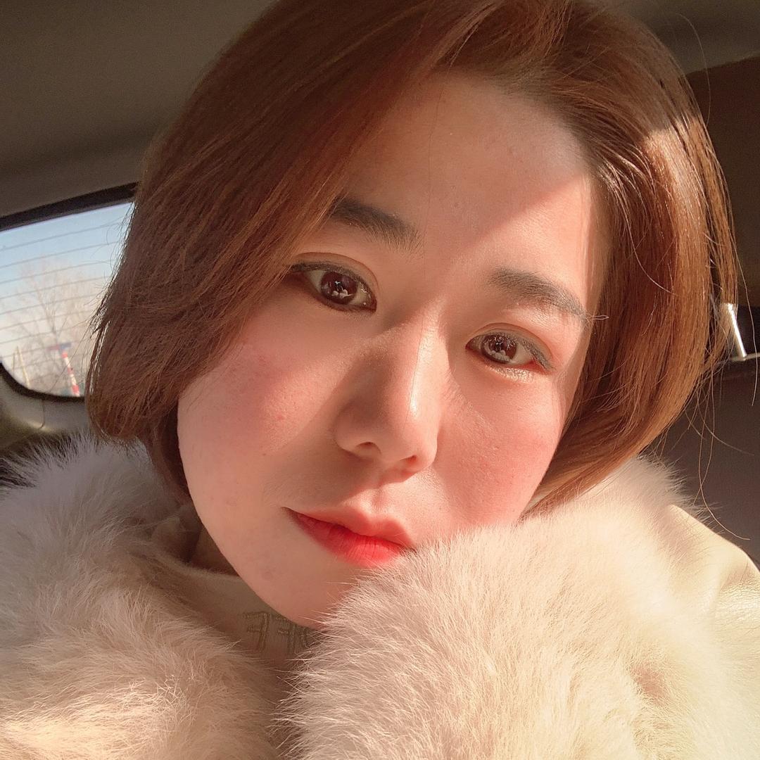 女为悦己者容